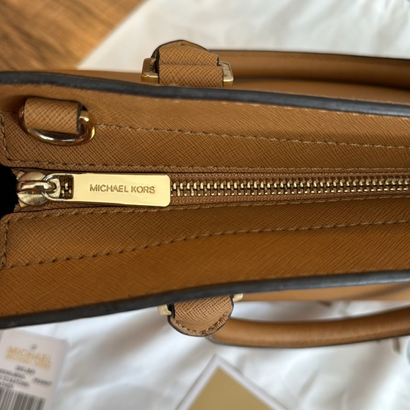 Michael Michael Kors Selma Peanut Medium TZ Satchel Saffiano Leather Handbag - Picture 4 of 10